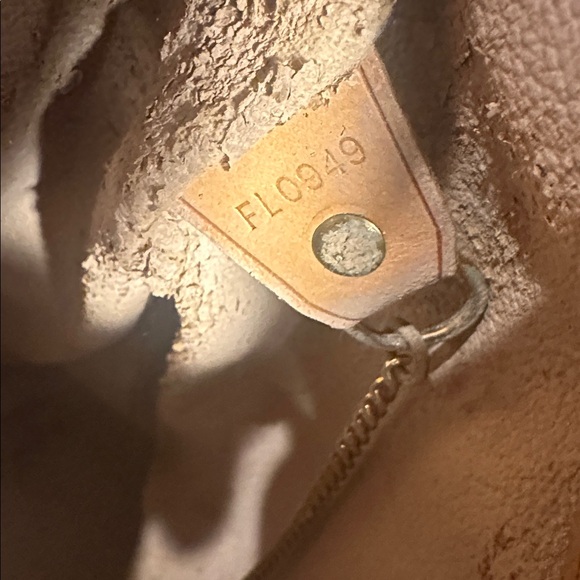 Vintage Louis Vuitton Tote Bag Bucket GM. - Picture 8 of 17